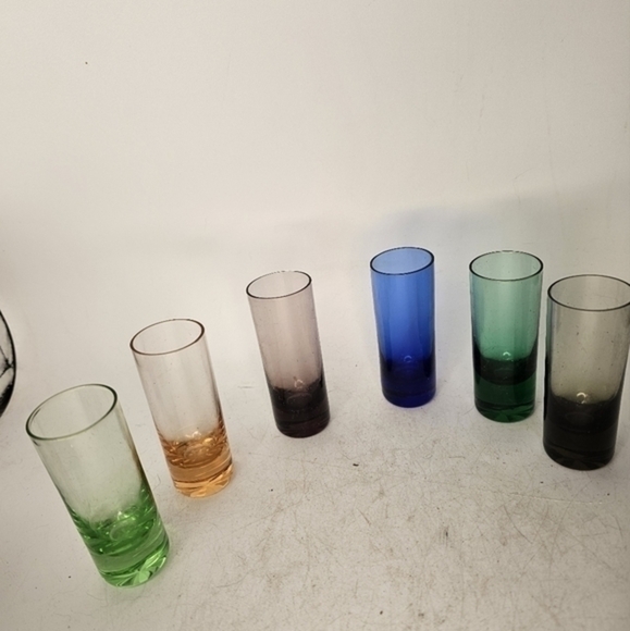 Vintage multicolored apertif/shot‎ glasses - Picture 3 of 7